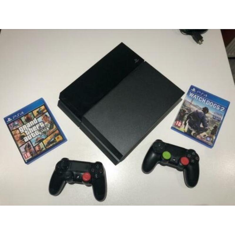 Sony PS4 perfecte staat 2 controllers en twee spellen