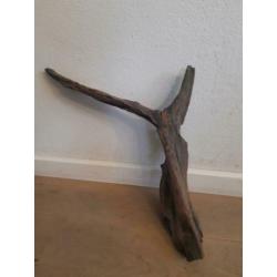 Uniek gevormd stuk kienhout! 15€