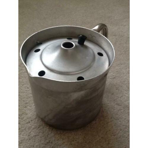 Ouderwetse aluminium melkkoker van BK.