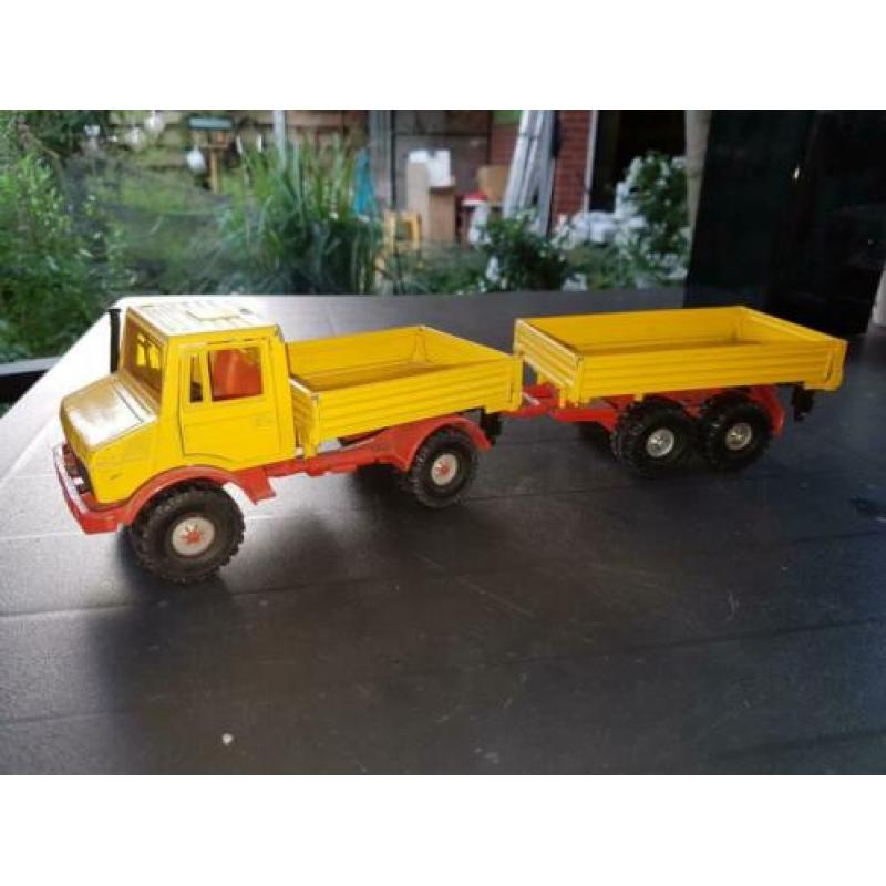 Unimog 1500 met aanhanger Siku 4512 1:27