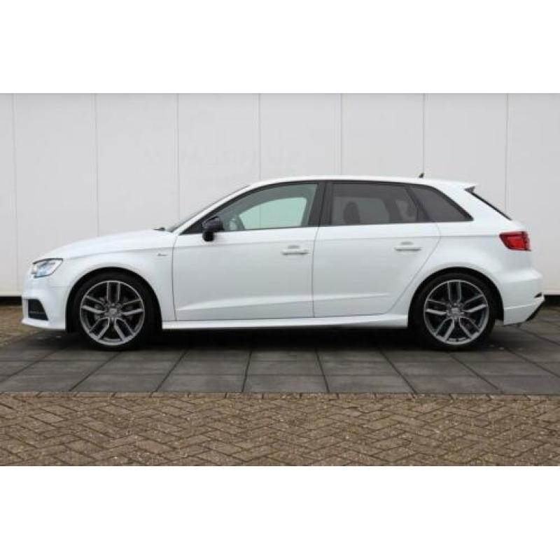 Audi A3 Sportback 35 TFSI CoD Sport S Line Edition VIRTUAL C
