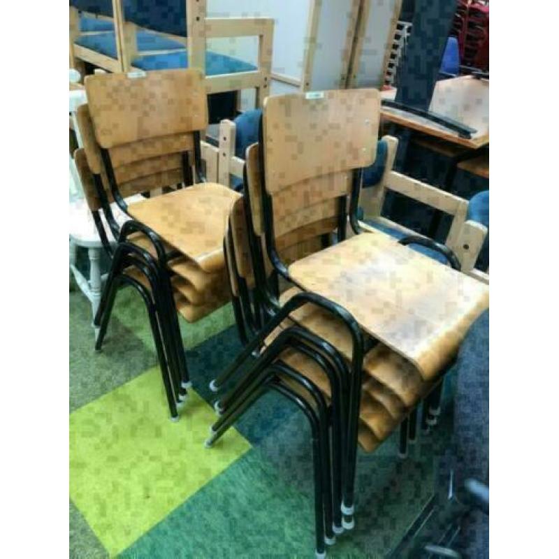 Kantinestoel,Schoolstoel hout, zwart frame KSB Breda OS129