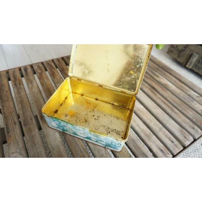 Oud brocante blik