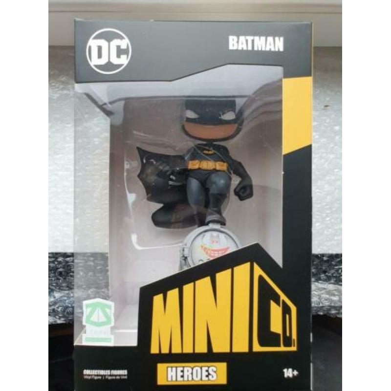 Batman PVC statue