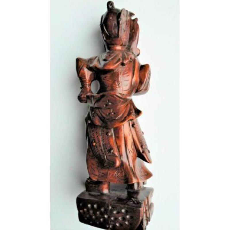 Chinees beeldje , 30 cm, 900 gr. goede staat.