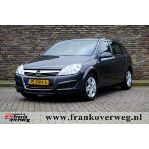 Opel ASTRA 1.6 TEMPTATION Navi Trekhaak Cruise