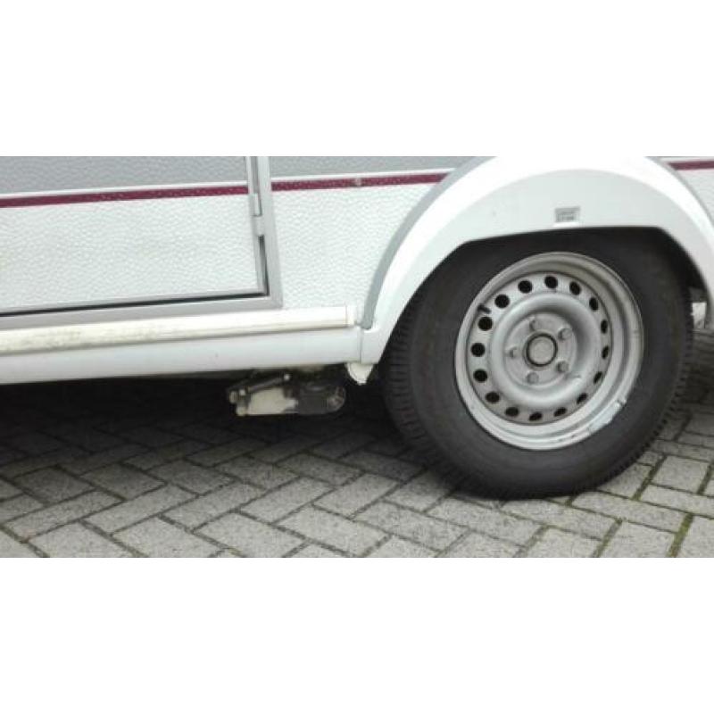 caravans Hobby Excellent 470 UB