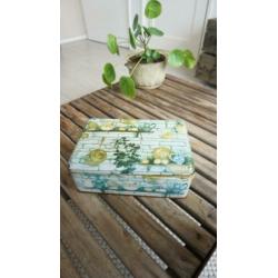 Oud brocante blik