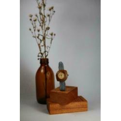 Houten horloge dames gemaakt in Indonesie
