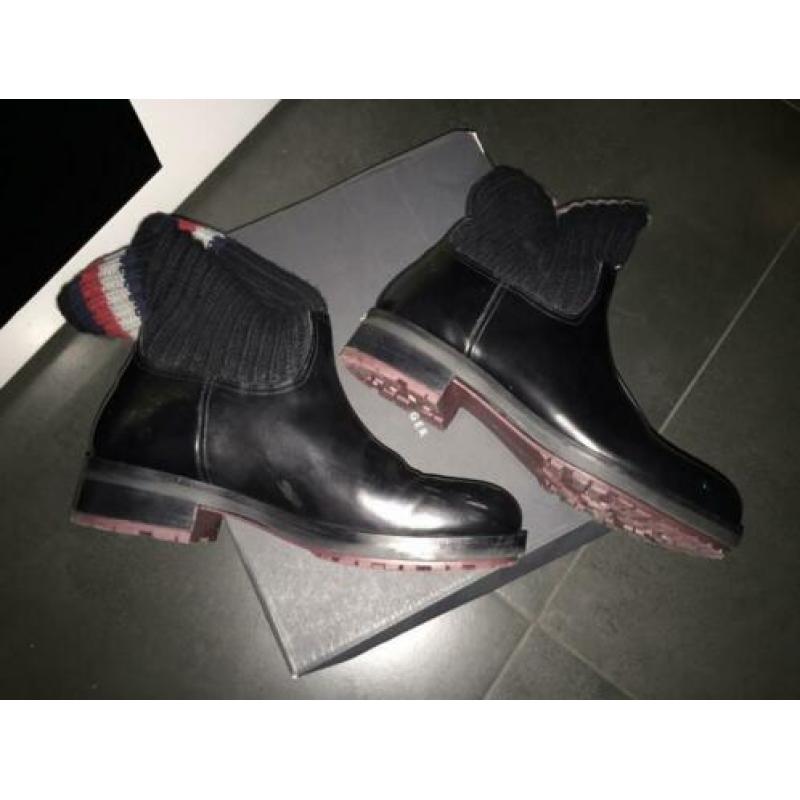 TOMMY HILFIGER maat 42 NIEUW