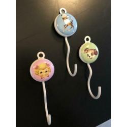 Nieuwe haakjes kapstok emaille leuke afbeelding kinderkamer