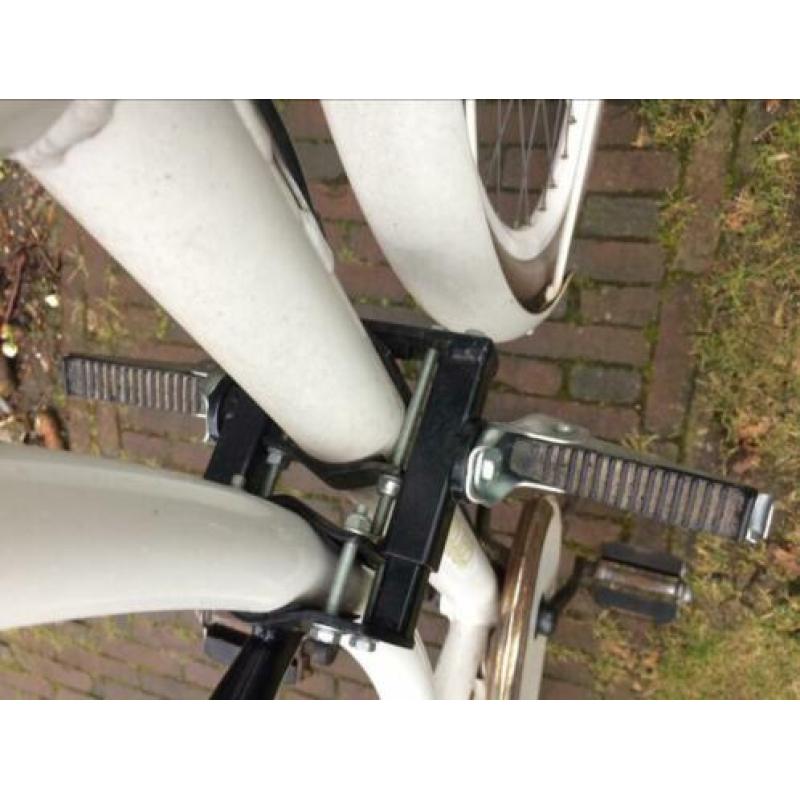 Zadeltje voorop - voor op stang damesfiets