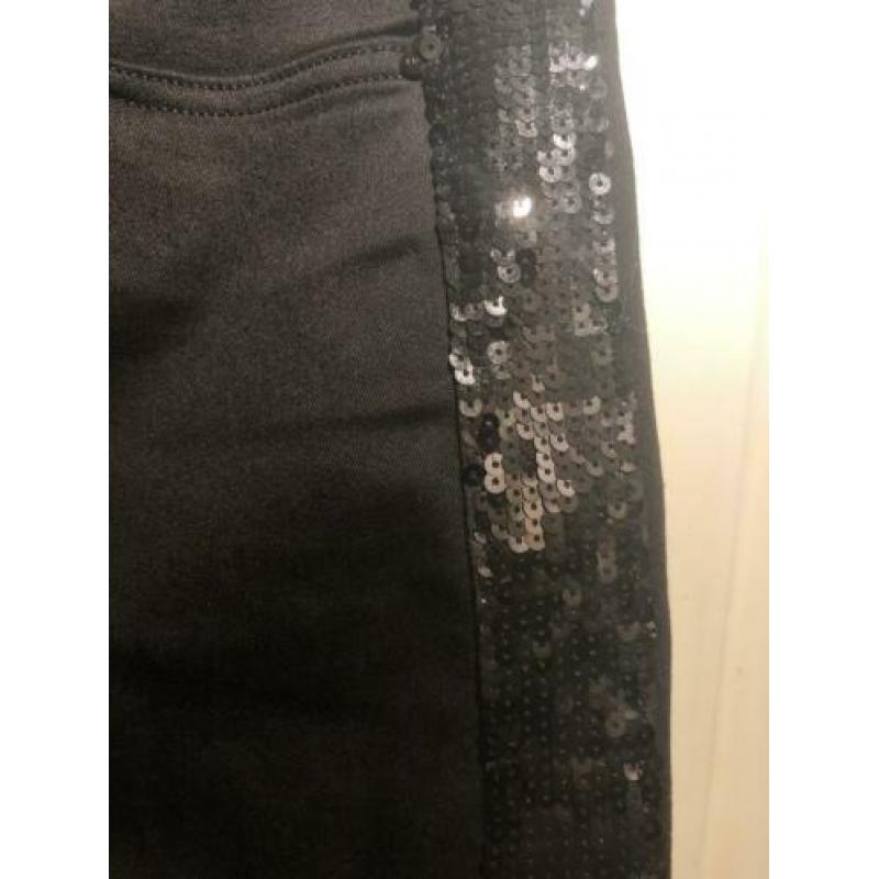 Nieuwe jeans van Karen Millen. Zwart met pailetten. Maat 38