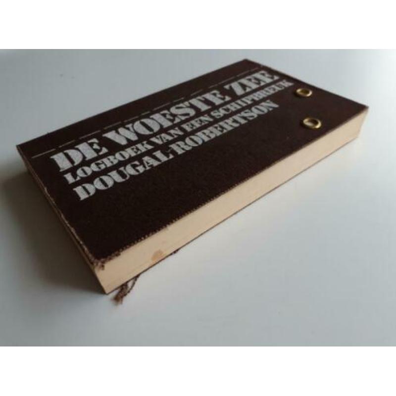 De woeste zee, logboek van een schipbreuk-Dougal Robertson