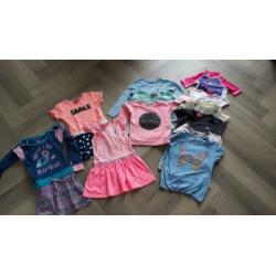 Pakket voorjaars-/zomerkleding maat 104/110