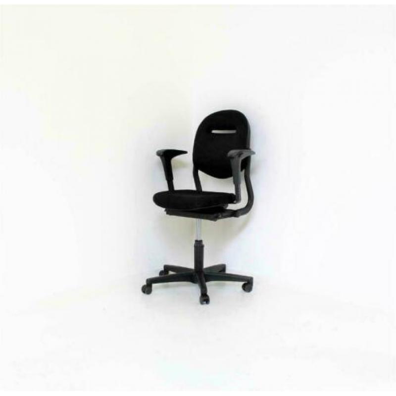 Ahrend 220 bureaustoelen, diverse modellen al vanaf € 85,-