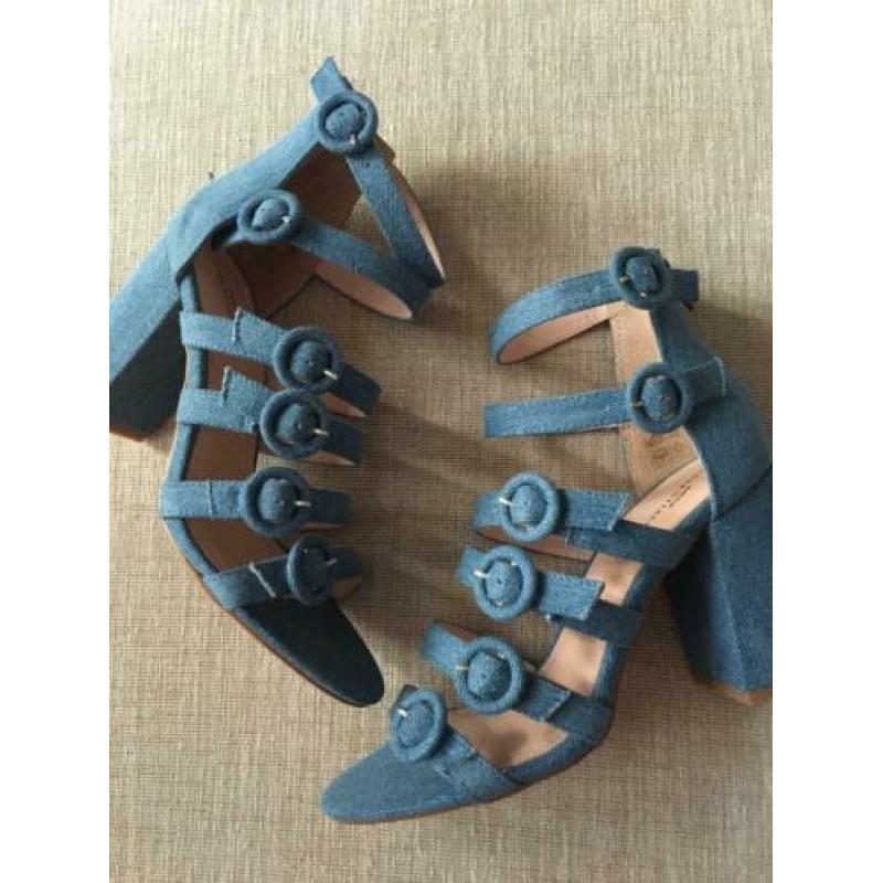 Blauwe schoenen van Sacha maat 38