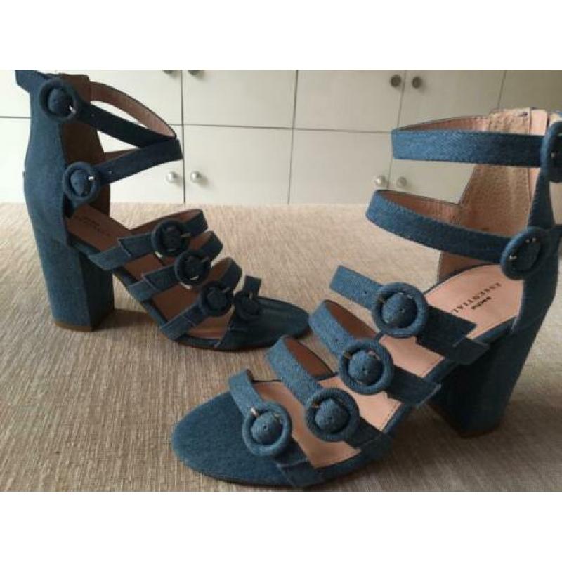 Blauwe schoenen van Sacha maat 38