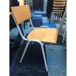 Houten stapelstoel, kantinestoel,schoolstoel KSB Breda OS181