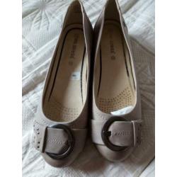 Nieuwe schoenen bij Manfield gekocht