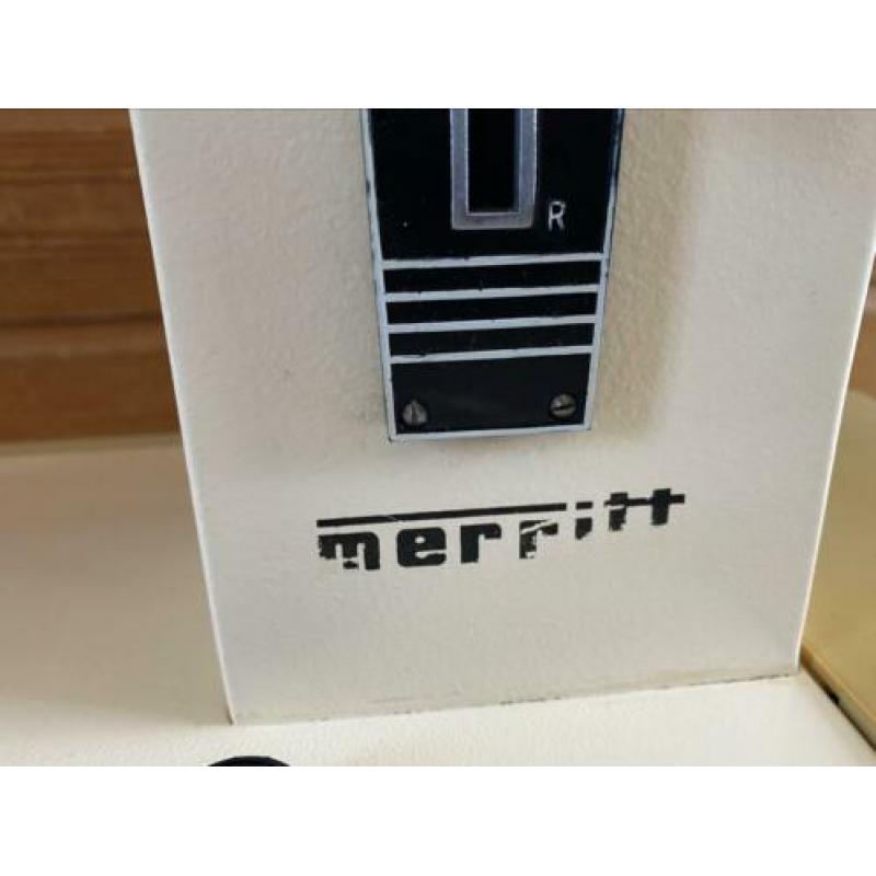 Te koop Naaimachine Merritt