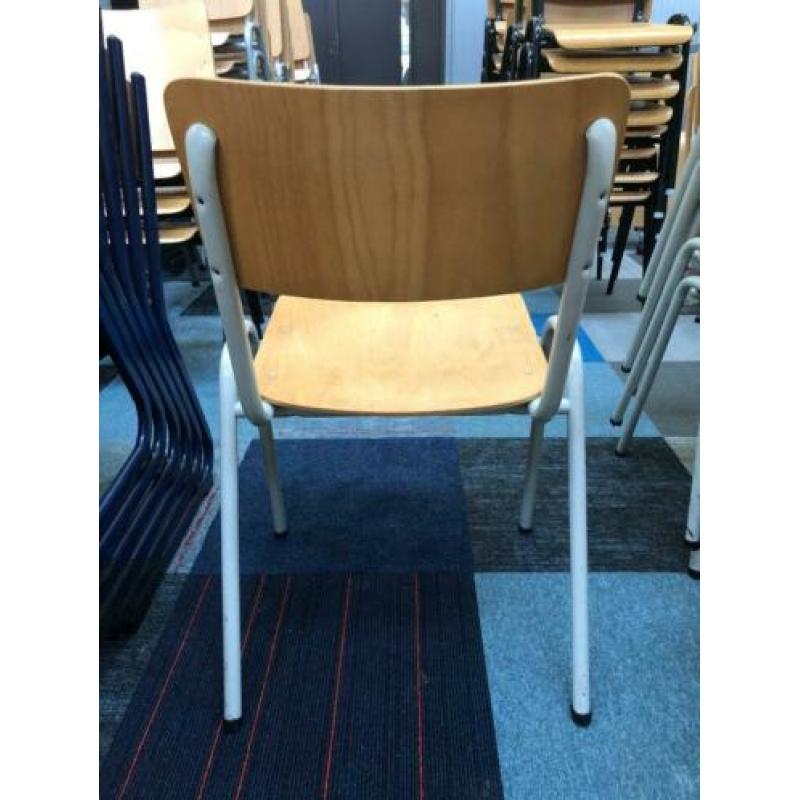 Houten stapelstoel, kantinestoel,schoolstoel KSB Breda OS181