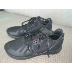 Adidas tubular zwart zwarte 37 1/3 sneakers mooi
