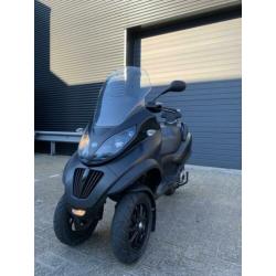 Piaggio MP3 LT sport akrapovic( beverly fuoco T Max vespa )