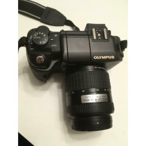 Olympus E300 spiegelreflex + extra's in goede staat