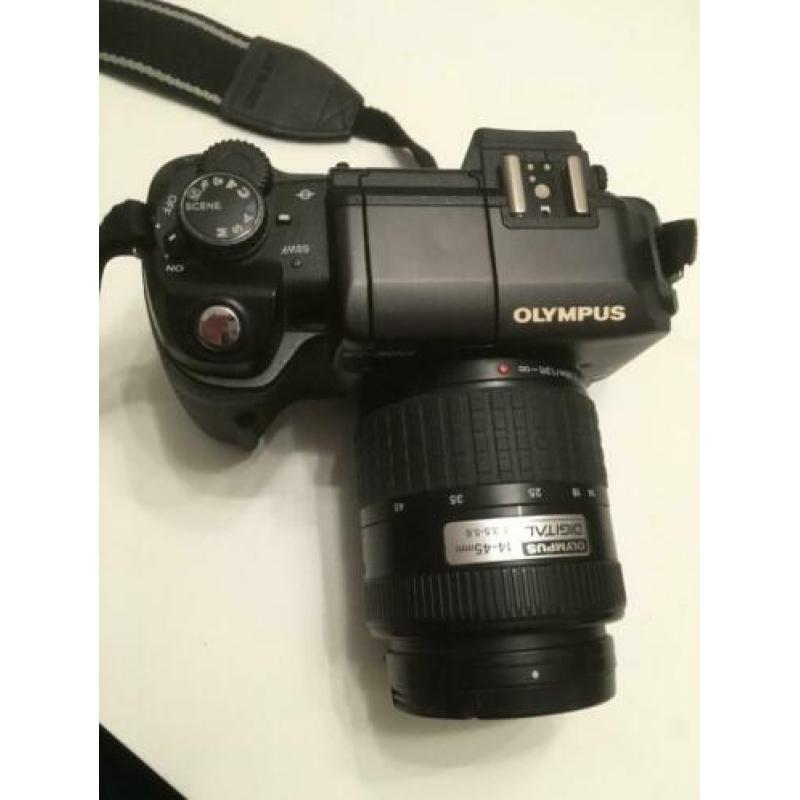 Olympus E300 spiegelreflex + extra's in goede staat