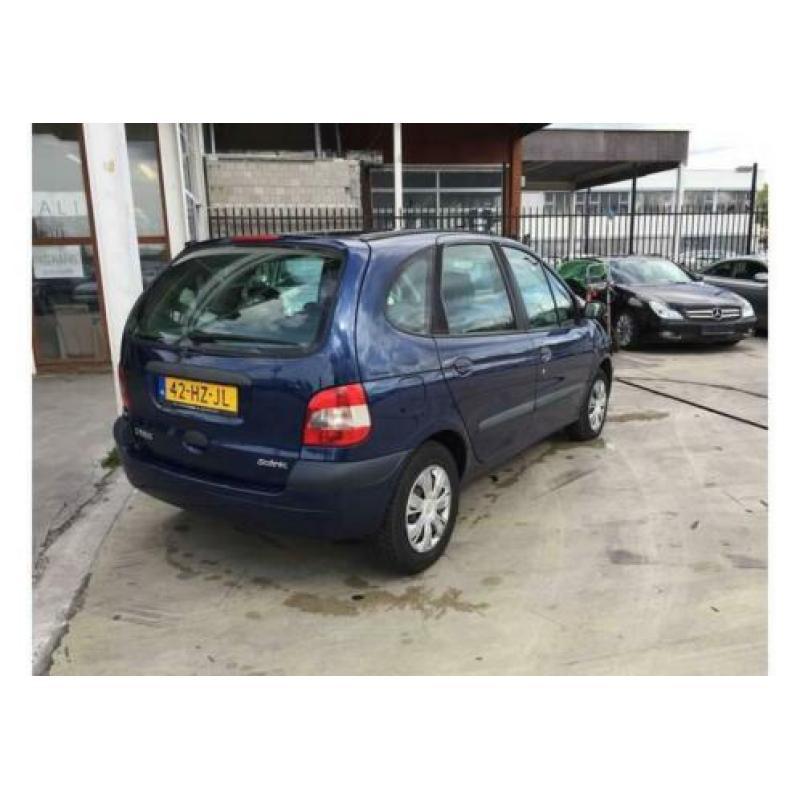 Renault Scenic 1.6 16V