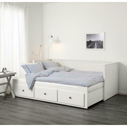 Hemnes bed (incl 1 matras)