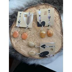 Oorbellen €1 per paar