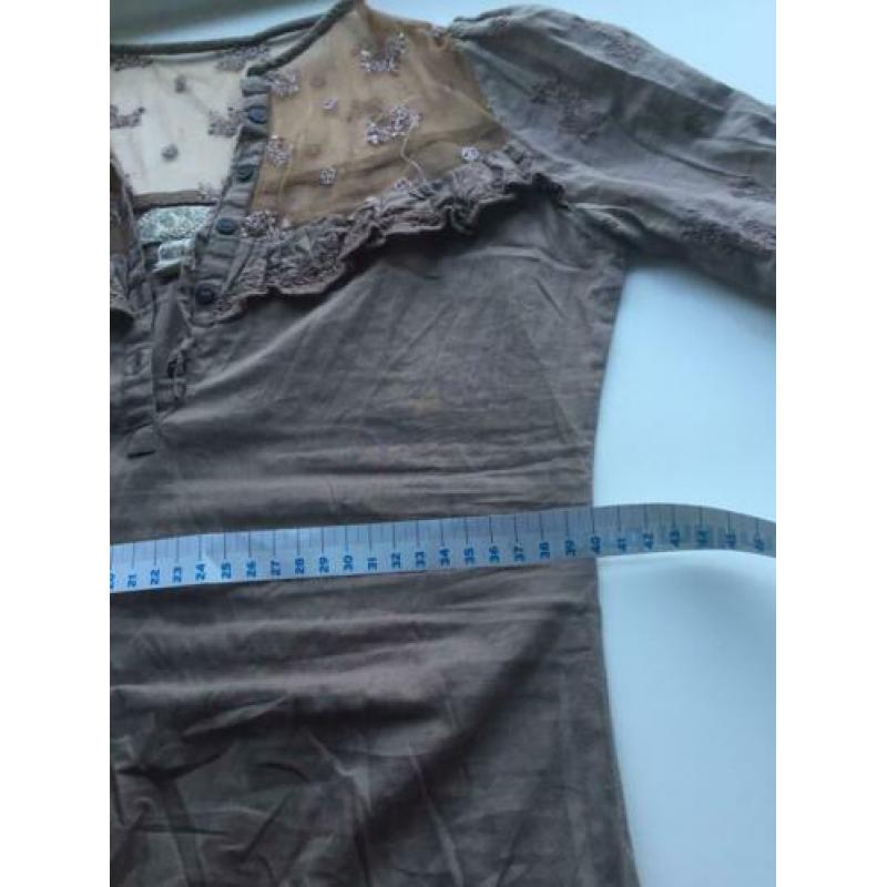 1Mango bruine blouse met kant mt s & 1 beige als nieuw??