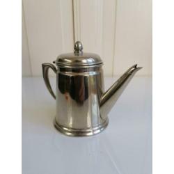 Mooie verzilverde koffiepot theepot hotel zilver alpaca