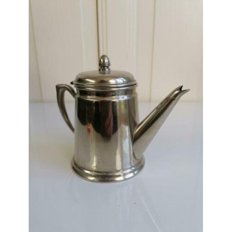 Mooie verzilverde koffiepot theepot hotel zilver alpaca