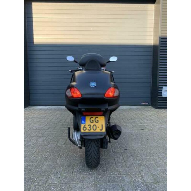 Piaggio MP3 LT sport akrapovic( beverly fuoco T Max vespa )