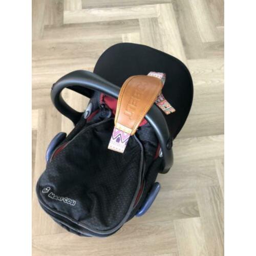 Maxi Cosi zeer compleet met Cocobelt draagstoelen