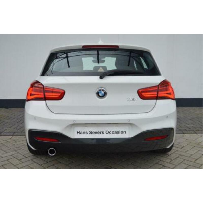 BMW 1 Serie 5-deurs 118i Executive M Sportpakket Aut.