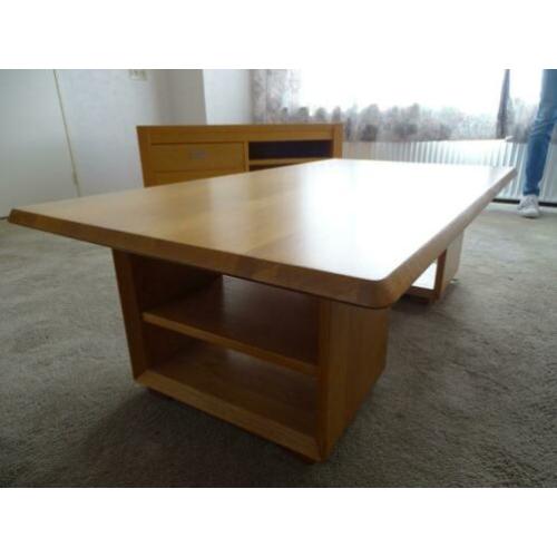 Mooie massief blank eiken salontafel - draaibaar onderstel