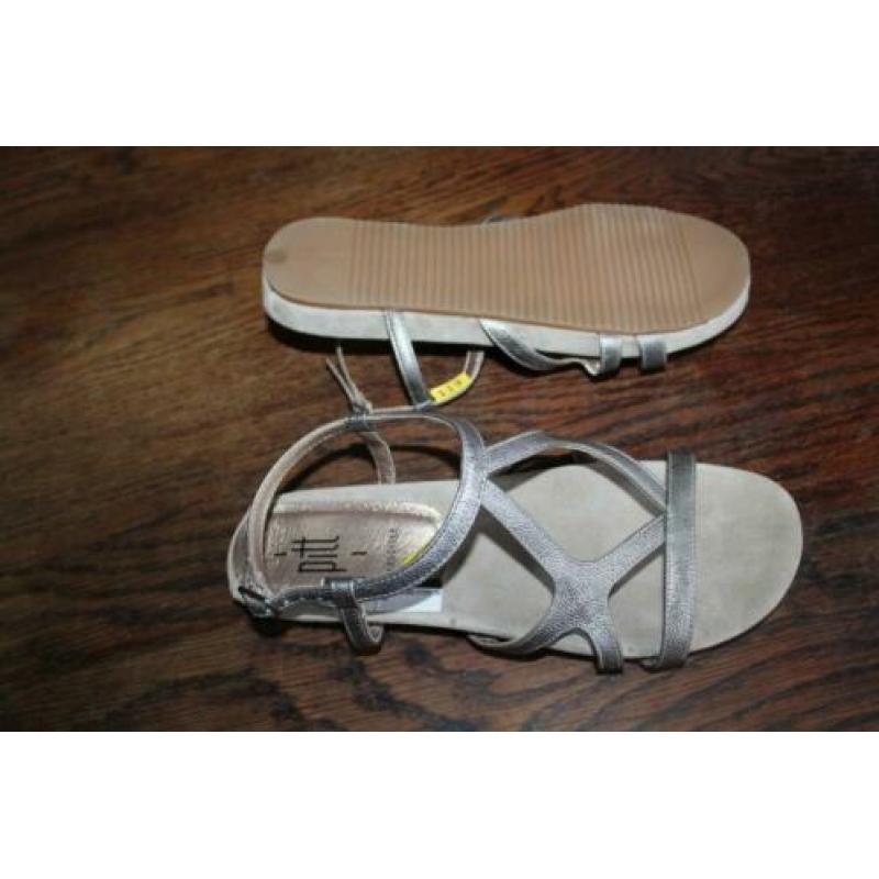 Pitt vlotte zilvere sandalen mt 39 SUPERKOOPJE