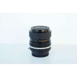 Nikon Nikkor 35-70mm 3.3-4.5