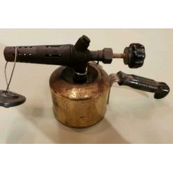 Oude benzine brander Barthel