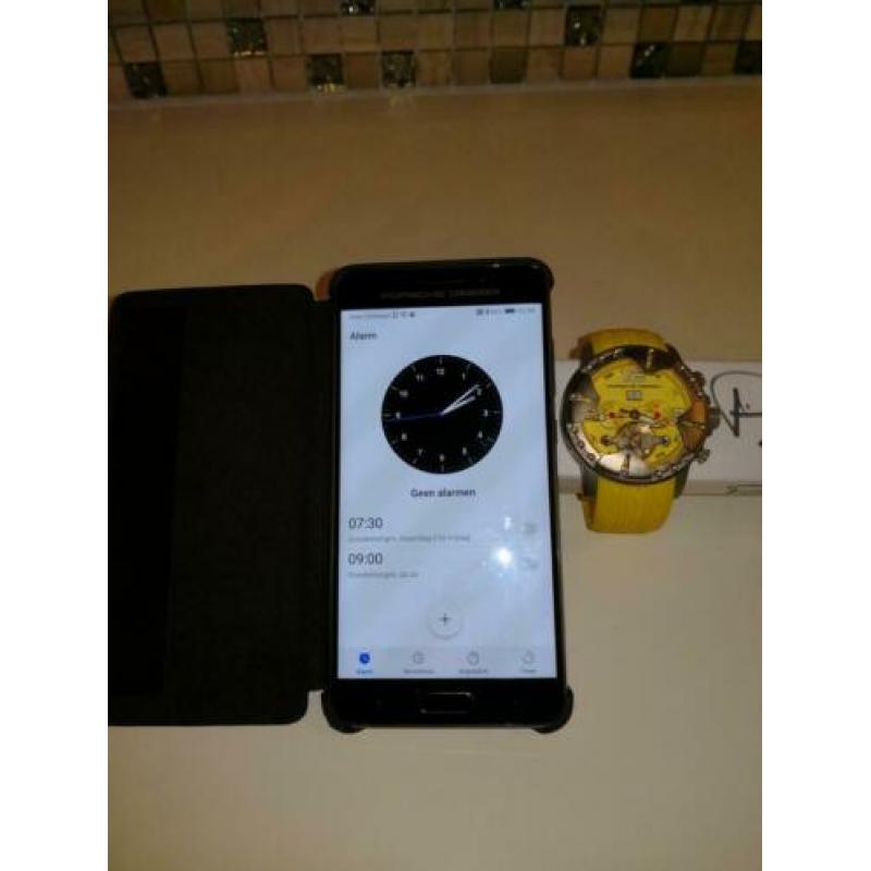 Combinatie van porsche design mate 9 en automat pd horloge