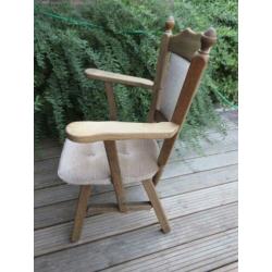 nette senioren stoel effen bruine bekleding