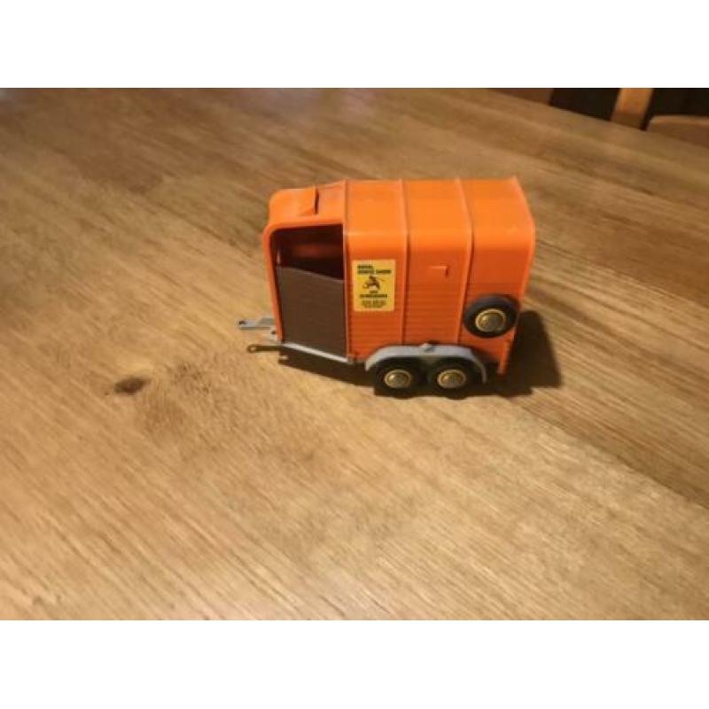 Britains 9562, Rice Beaufort 2 Paard’s Paardentrailer, 1:32