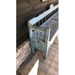 Zeer oude antieke klepbank 232 cm lang