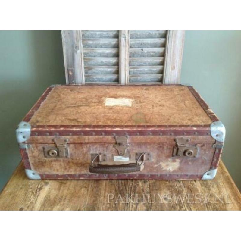 Oude brocante reiskoffer bruin krijtbord