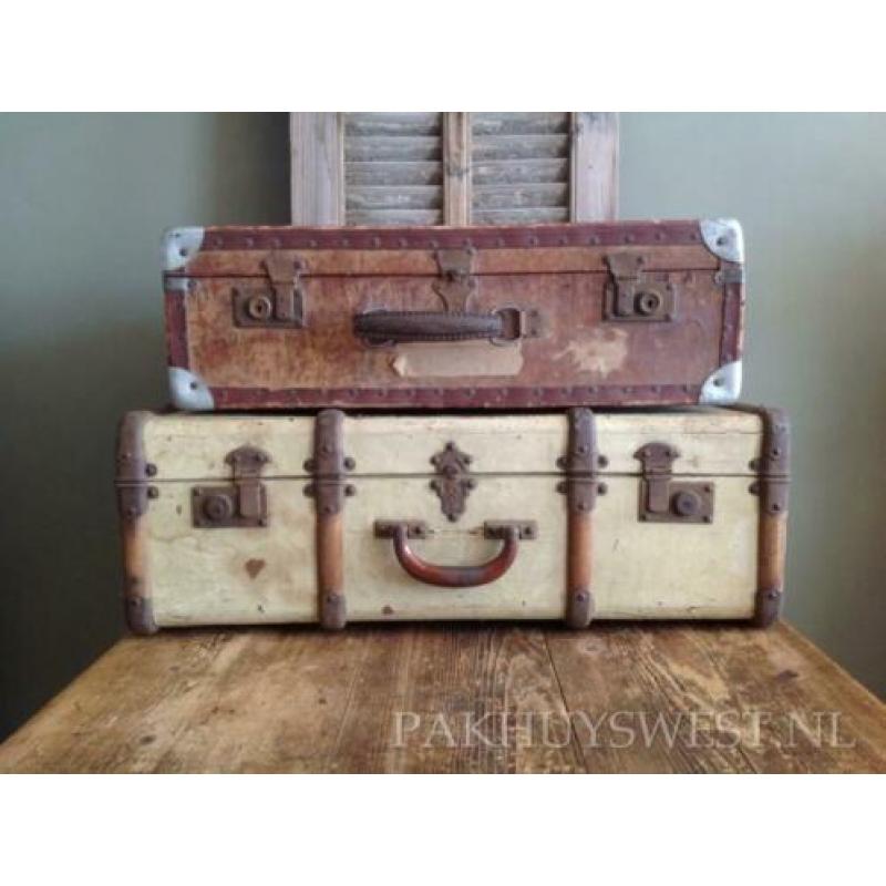 Oude brocante reiskoffer bruin krijtbord