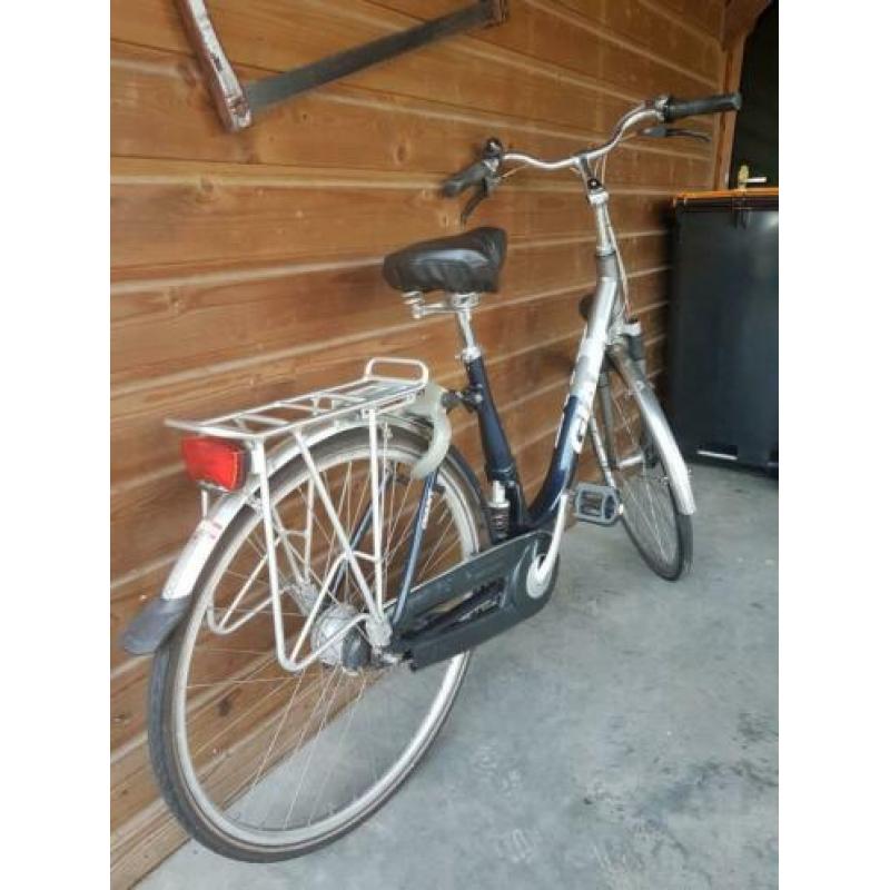 Giant Damesfiets (50cm) met verende achterbrug damesfiets